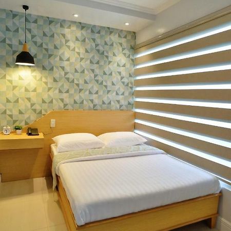Hotel Formosa Daet ภายนอก รูปภาพ