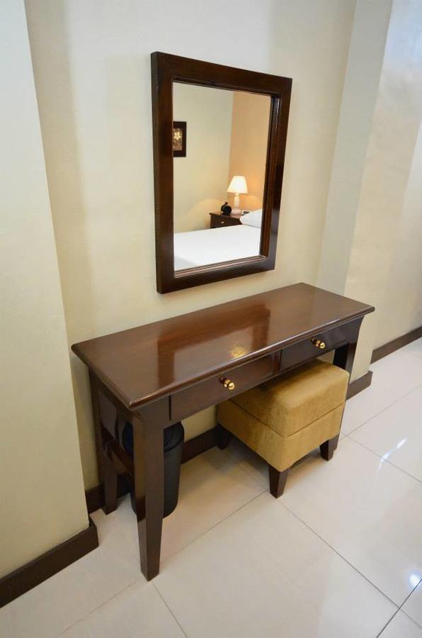 Hotel Formosa Daet ภายนอก รูปภาพ